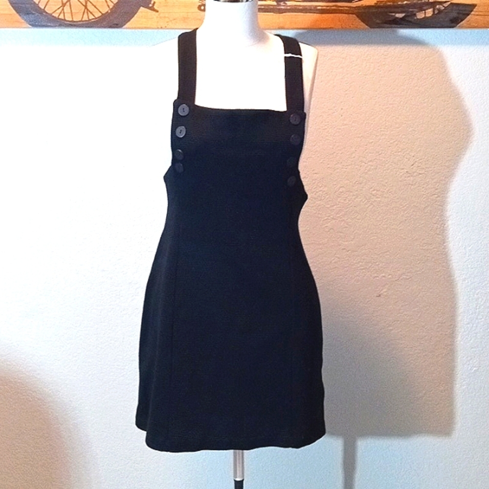Suzy Phillips Juniors Size Large. bodycon